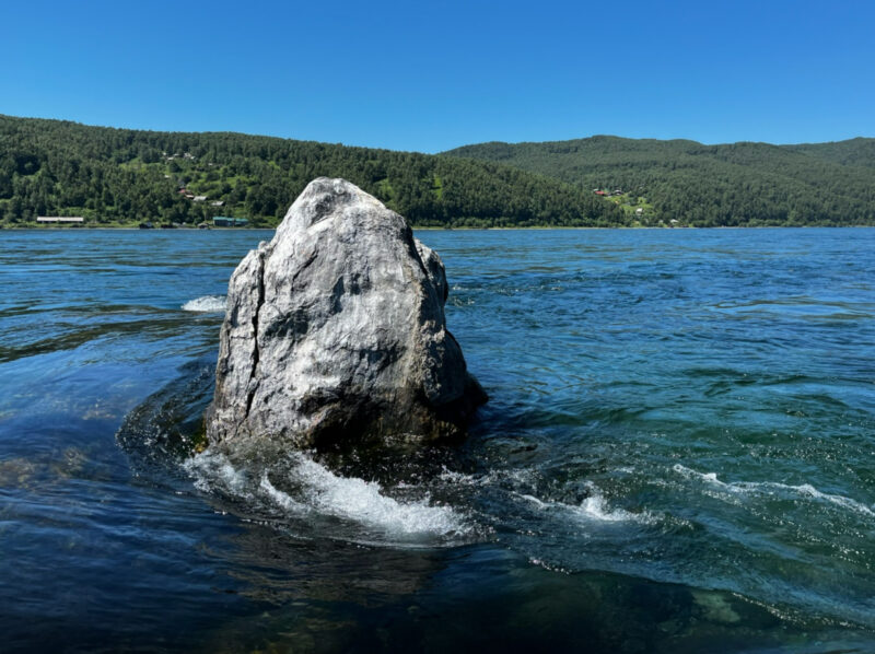 шаман камень